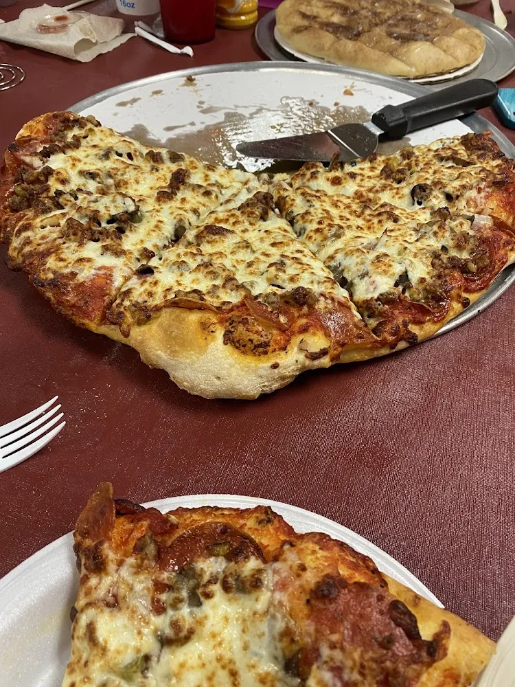 XL Deluxe Pizza
